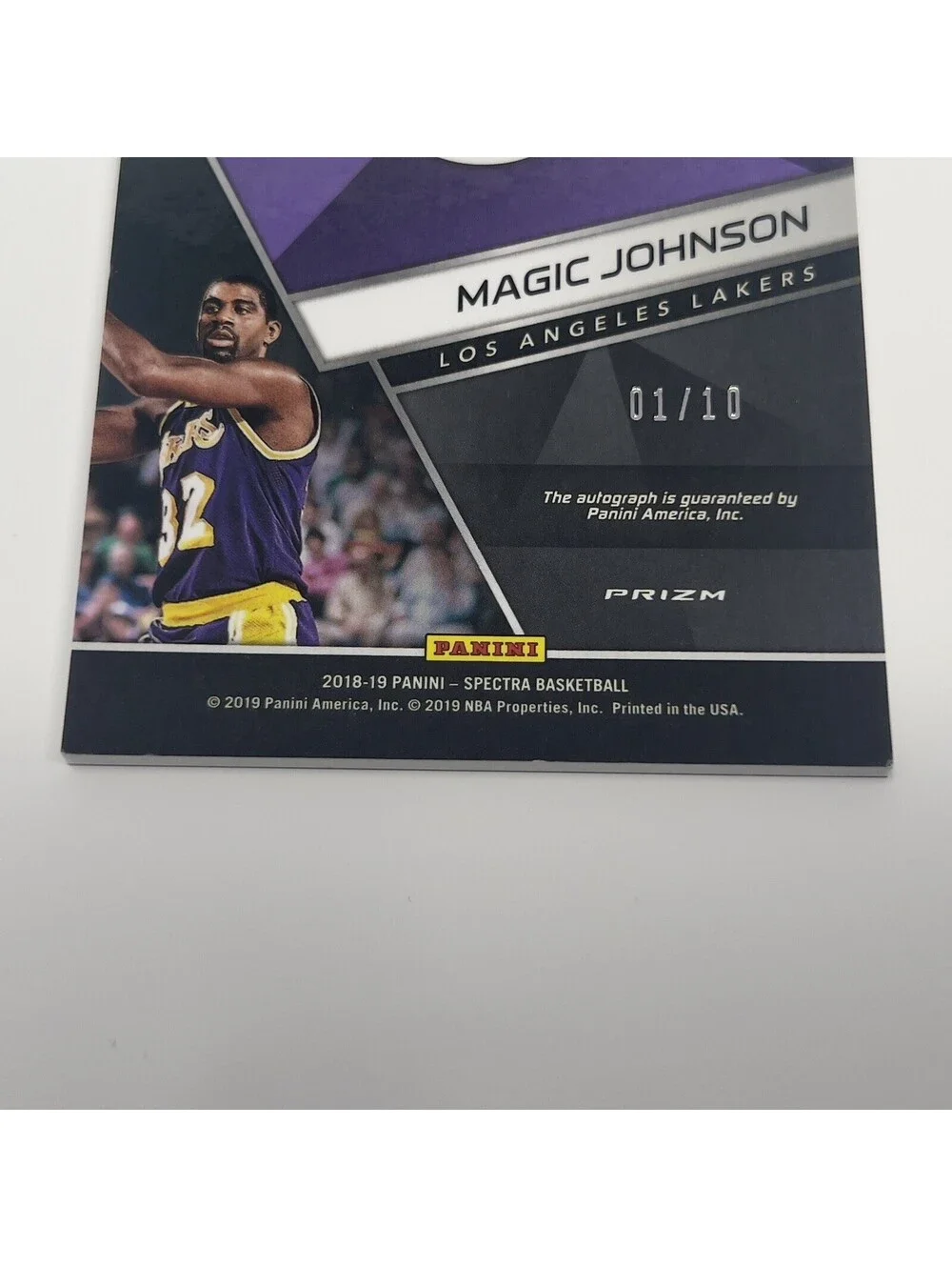 2018-19 Panini Spectra Basketball Magic Johnson Signatures Auto SG-MJN Gold 1/10